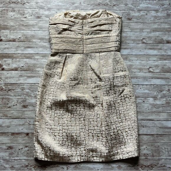 Max and Cleo Champagne and Gold Strapless Party Dress Size 2 - Picture 2 of 10